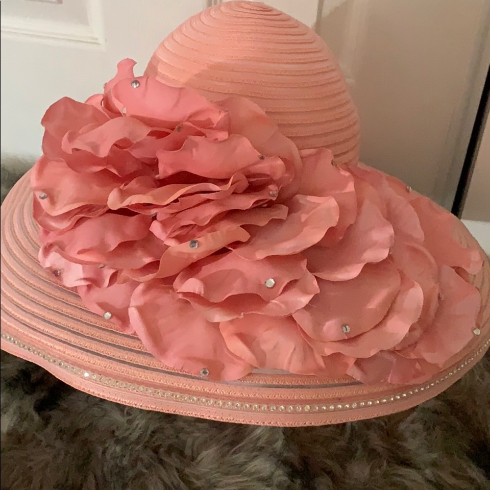 Pink hat - Picture 2 of 5